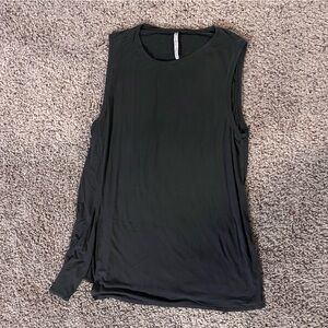 Fabletics Tank with Slits Size L